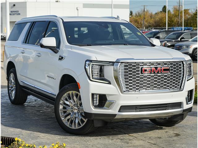 2023 GMC Yukon XL Denali (Stk: 490070) in Red Deer - Image 1 of 43