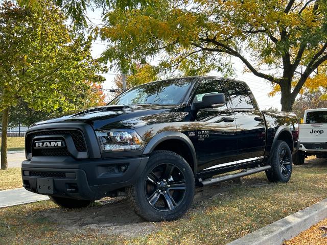 2022 RAM 1500 Classic SLT (Stk: 22956) in Mississauga - Image 1 of 19