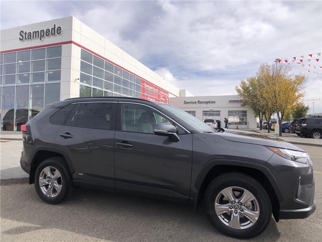 2023 Toyota RAV4 Hybrid XLE (Stk: 10192A) in Calgary - Image 1 of 28