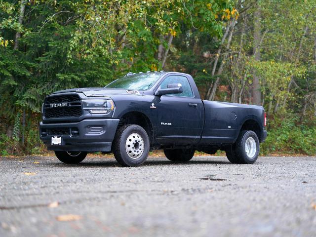 2022 RAM 3500 Tradesman (Stk: 22290) in Surrey - Image 1 of 17