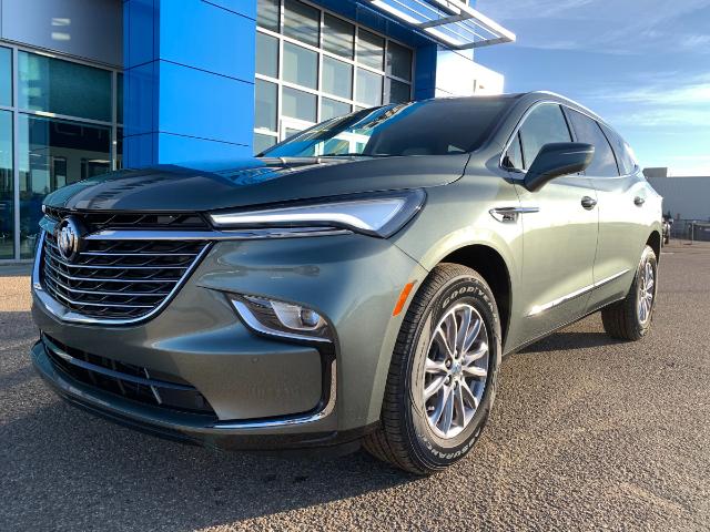 2023 Buick Enclave Essence (Stk: 9811) in Vermilion - Image 1 of 27