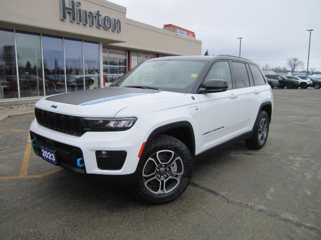 2023 Jeep Grand Cherokee 4xe Trailhawk - 100km