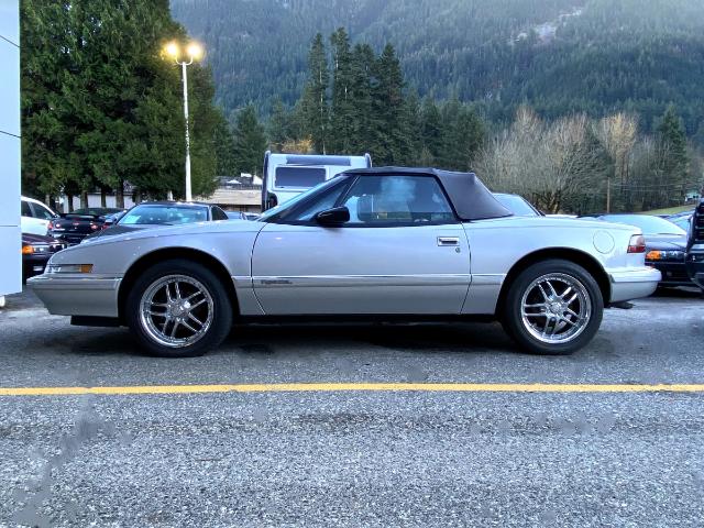 1990 Buick Reatta BASE (Stk: 3U037) in Hope - Image 2 of 14