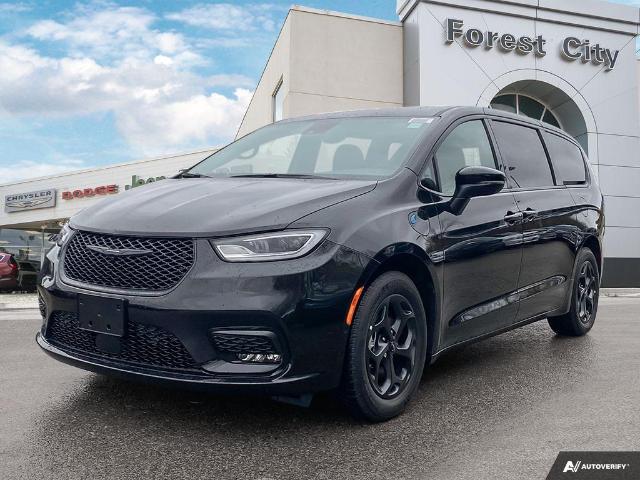 2023 Chrysler Pacifica Hybrid Touring-L (Stk: 23-Z045) in London - Image 1 of 26