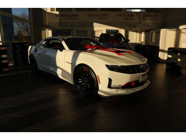 2023 Chevrolet Camaro LT1 (Stk: EP157766) in Sechelt - Image 1 of 14