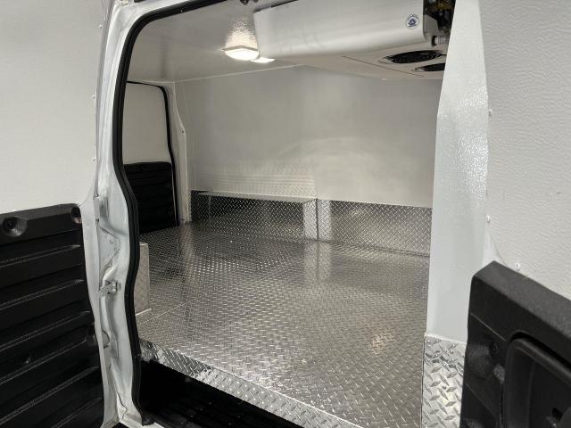 2022 Chevrolet Express (Stk: NP3021) in Vaughan - Image 32 of 36 2022 Chevrolet Express (Stk: NP3021) in Vaughan - Image 32 of 36