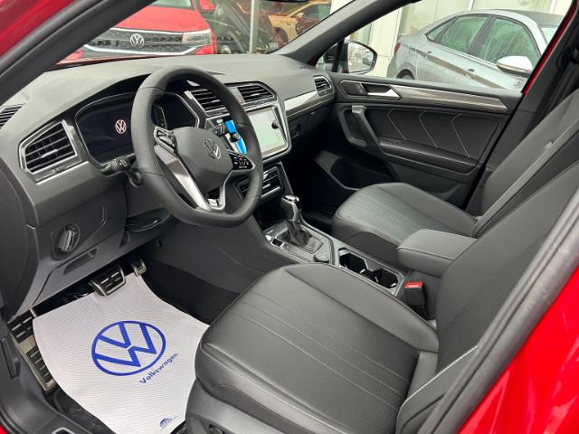 2024 Volkswagen Tiguan Comfortline R-Line Black Edition (Stk: 12352) in Peterborough - Image 9 of 21 2024 Volkswagen Tiguan Comfortline R-Line Black Edition (Stk: 12352) in Peterborough - Image 9 of 21