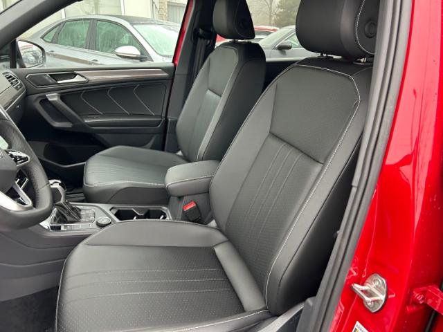 2024 Volkswagen Tiguan Comfortline R-Line Black Edition (Stk: 12352) in Peterborough - Image 10 of 21 2024 Volkswagen Tiguan Comfortline R-Line Black Edition (Stk: 12352) in Peterborough - Image 10 of 21