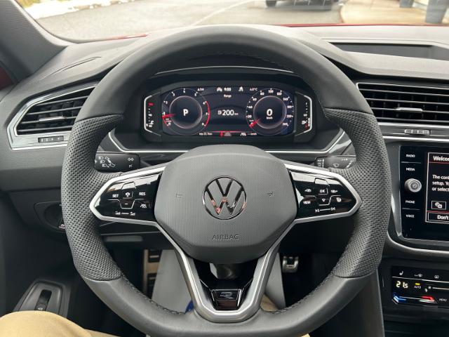 2024 Volkswagen Tiguan Comfortline R-Line Black Edition (Stk: 12352) in Peterborough - Image 11 of 21 2024 Volkswagen Tiguan Comfortline R-Line Black Edition (Stk: 12352) in Peterborough - Image 11 of 21