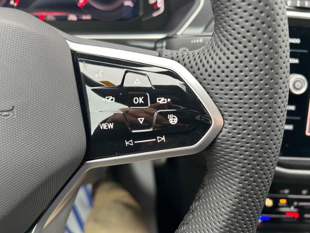 2024 Volkswagen Tiguan Comfortline R-Line Black Edition (Stk: 12352) in Peterborough - Image 13 of 21 2024 Volkswagen Tiguan Comfortline R-Line Black Edition (Stk: 12352) in Peterborough - Image 13 of 21