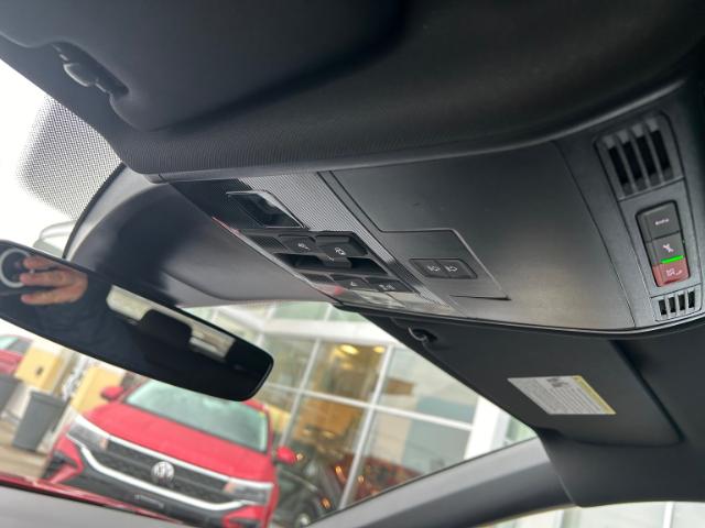 2024 Volkswagen Tiguan Comfortline R-Line Black Edition (Stk: 12352) in Peterborough - Image 16 of 21 2024 Volkswagen Tiguan Comfortline R-Line Black Edition (Stk: 12352) in Peterborough - Image 16 of 21