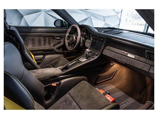 2018 Porsche 911 GT2 RS in Woodbridge - Image 21 of 64 2018 Porsche 911 GT2 RS in Woodbridge - Image 21 of 64