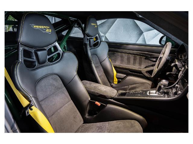 2018 Porsche 911 GT2 RS in Woodbridge - Image 22 of 64 2018 Porsche 911 GT2 RS in Woodbridge - Image 22 of 64