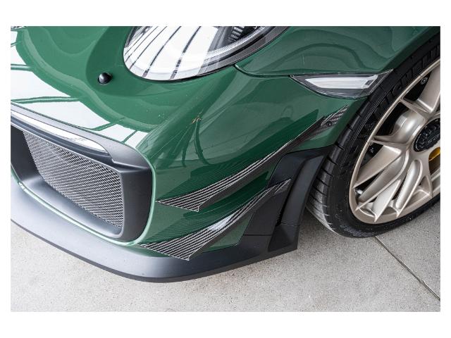 2018 Porsche 911 GT2 RS in Woodbridge - Image 44 of 64 2018 Porsche 911 GT2 RS in Woodbridge - Image 44 of 64