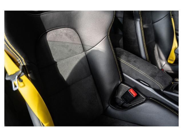 2018 Porsche 911 GT2 RS in Woodbridge - Image 56 of 64 2018 Porsche 911 GT2 RS in Woodbridge - Image 56 of 64