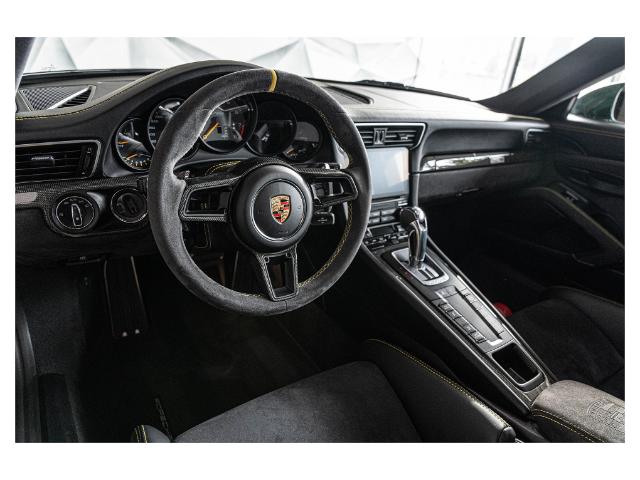 2018 Porsche 911 GT2 RS in Woodbridge - Image 19 of 64 2018 Porsche 911 GT2 RS in Woodbridge - Image 19 of 64