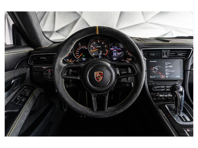 2018 Porsche 911 GT2 RS in Woodbridge - Image 29 of 64 2018 Porsche 911 GT2 RS in Woodbridge - Image 29 of 64