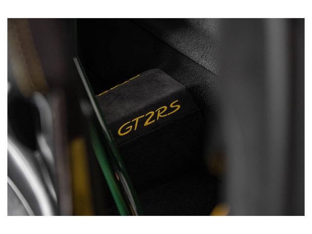 2018 Porsche 911 GT2 RS in Woodbridge - Image 33 of 64 2018 Porsche 911 GT2 RS in Woodbridge - Image 33 of 64