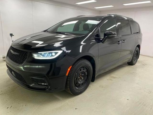 2022 Chrysler Pacifica Touring L - 27,577km