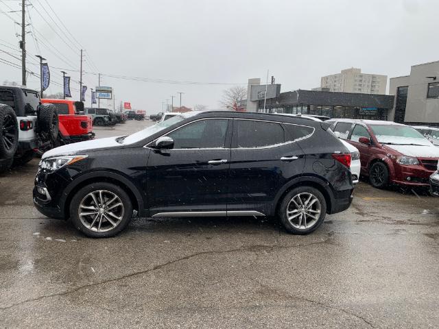 2017 Hyundai Santa Fe Sport 2.0T Limited (Stk: 110022) in London - Image 1 of 9