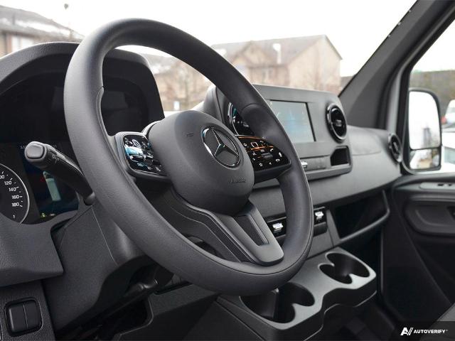 2024 Mercedes-Benz Sprinter 2500 Standard Roof 4-Cyl Diesel (Stk: S2408865) in London - Image 13 of 25