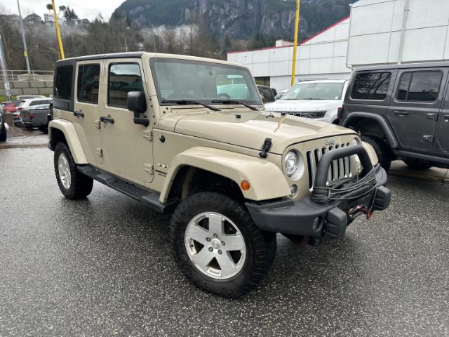 2017 Jeep Wrangler Unlimited Sahara (Stk: GLO541696A) in Squamish - Image 1 of 7