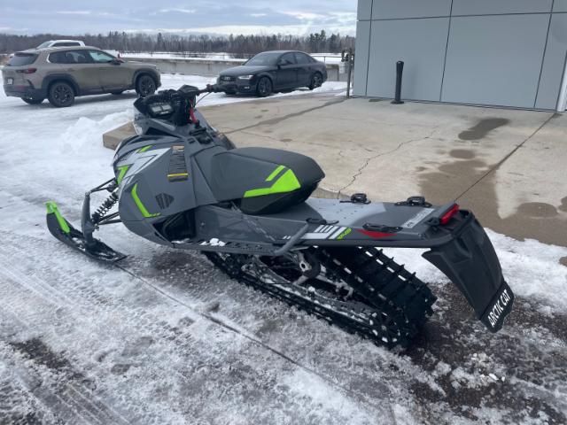 2022 ArcticCat RIOT 8000  (Stk: 22905) in Pembroke - Image 8 of 12