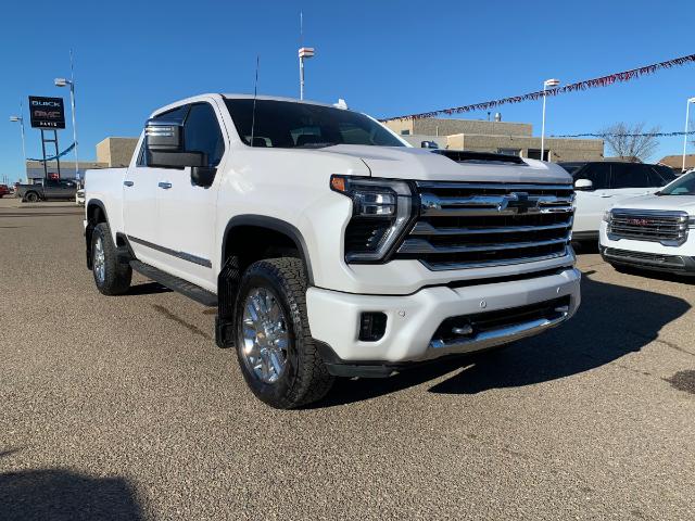 2024 Chevrolet Silverado 3500HD High Country - 30,000km