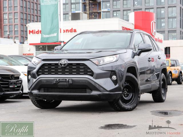 2021 Toyota RAV4 XLE (Stk: 2400805A) in North York - Image 1 of 31