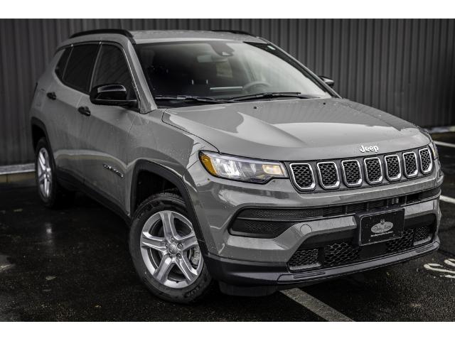 2024 Jeep Compass Sport (Stk: 24-140) in Salmon Arm - Image 1 of 24