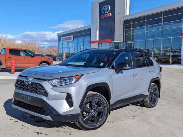 2020 Toyota RAV4 Hybrid XLE (Stk: 074210E) in Cranbrook - Image 1 of 27