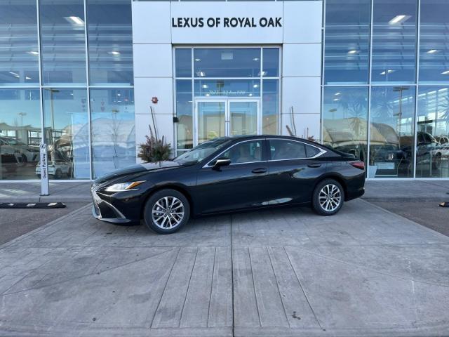 2024 Lexus ES 250 Base (Stk: L24402) in Calgary - Image 1 of 14