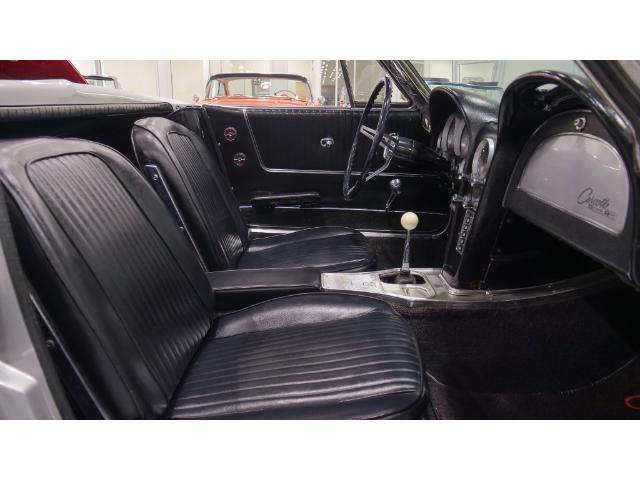 1963 Chevrolet Corvette Stingray Convertible (Stk: 107153) in Watford - Image 34 of 48