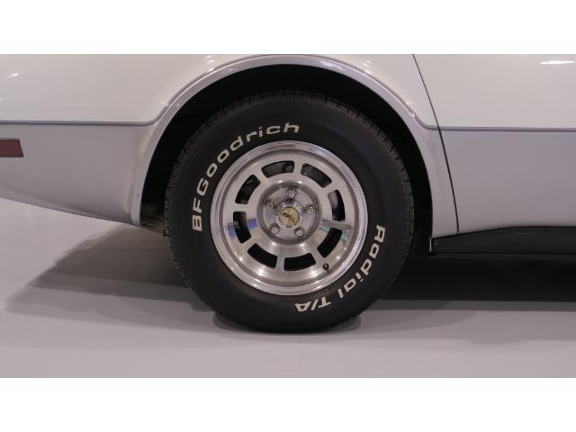 1982 Chevrolet Corvette  (Stk: 100084) in Watford - Image 19 of 39