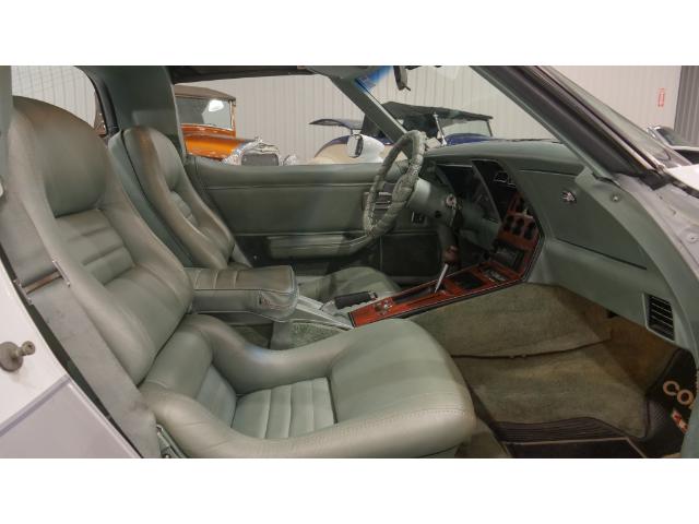 1982 Chevrolet Corvette  (Stk: 100084) in Watford - Image 33 of 39