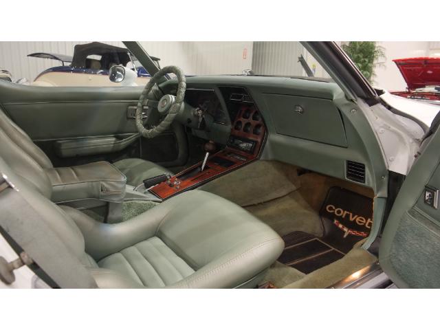 1982 Chevrolet Corvette  (Stk: 100084) in Watford - Image 32 of 39