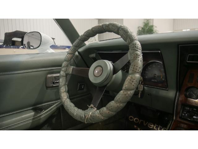 1982 Chevrolet Corvette  (Stk: 100084) in Watford - Image 35 of 39