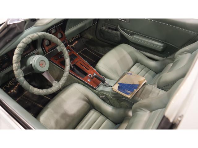 1982 Chevrolet Corvette  (Stk: 100084) in Watford - Image 30 of 39