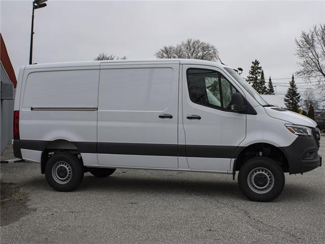 2023 Mercedes-Benz Sprinter 2500  (Stk: M8806) in Windsor - Image 4 of 21