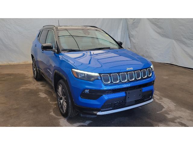 2022 Jeep Compass Limited (Stk: U3695) in Thunder Bay - Image 1 of 33