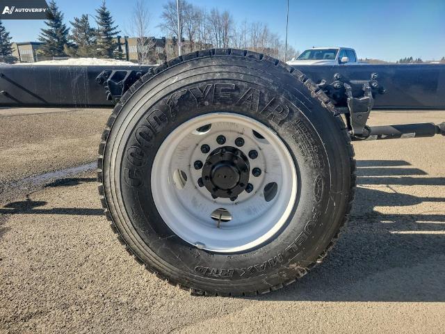 2025 Ford F-750 Diesel Base (Stk: 25F2446) in Red Deer - Image 4 of 21