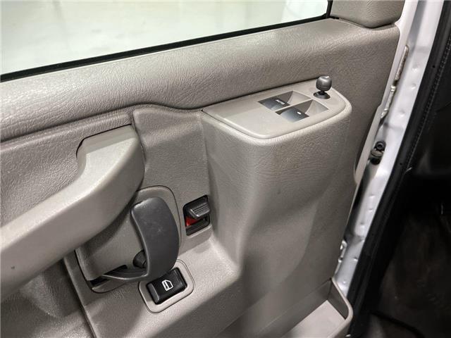 2022 GMC Savana 2500  (Stk: NP7687-2) in Vaughan - Image 14 of 32