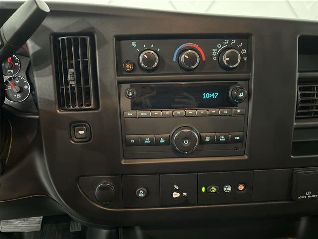 2022 GMC Savana 2500  (Stk: NP7687-2) in Vaughan - Image 18 of 32