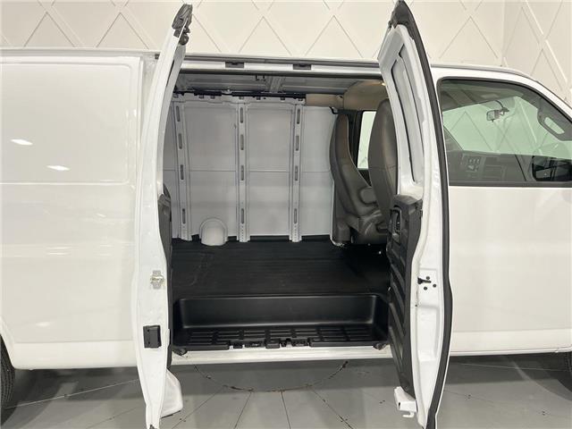 2022 GMC Savana 2500  (Stk: NP7687-2) in Vaughan - Image 30 of 32