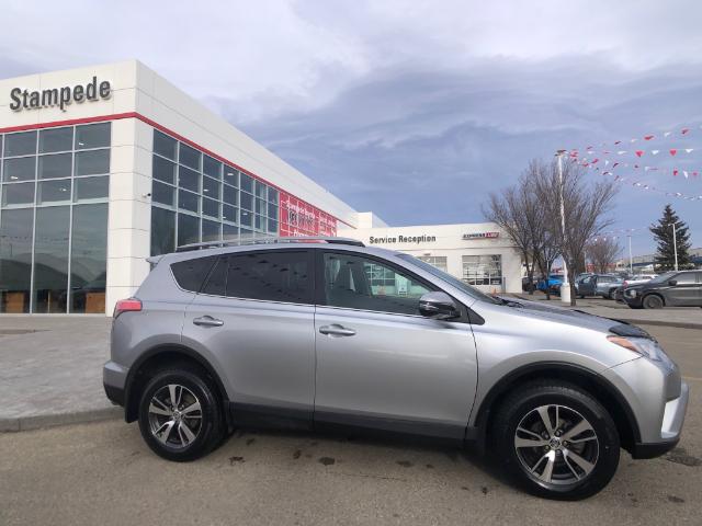 2018 Toyota RAV4 LE (Stk: 10496A) in Calgary - Image 1 of 23