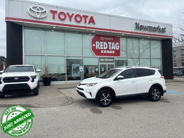 2018 Toyota RAV4 LE (Stk: 38340A) in Newmarket - Image 1 of 22