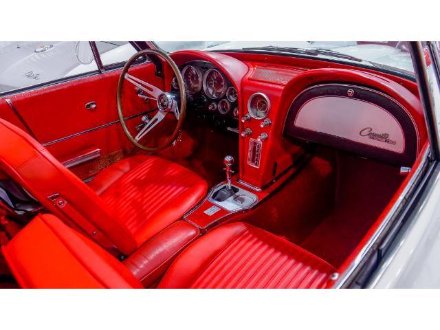 1964 Chevrolet Corvette Stingray Convertible (Stk: 112139) in Watford - Image 24 of 49