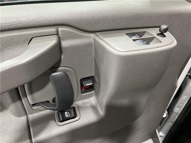 2022 GMC Savana Van  (Stk: ATNP3021-2) in Vaughan - Image 14 of 36