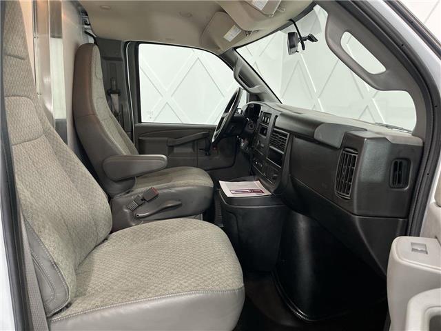 2022 GMC Savana Van  (Stk: ATNP3021-2) in Vaughan - Image 25 of 36