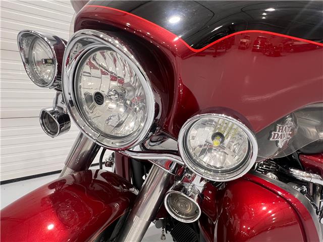 2006 Harley-Davidson FLHTCU  (Stk: 699085) in Watford - Image 6 of 24